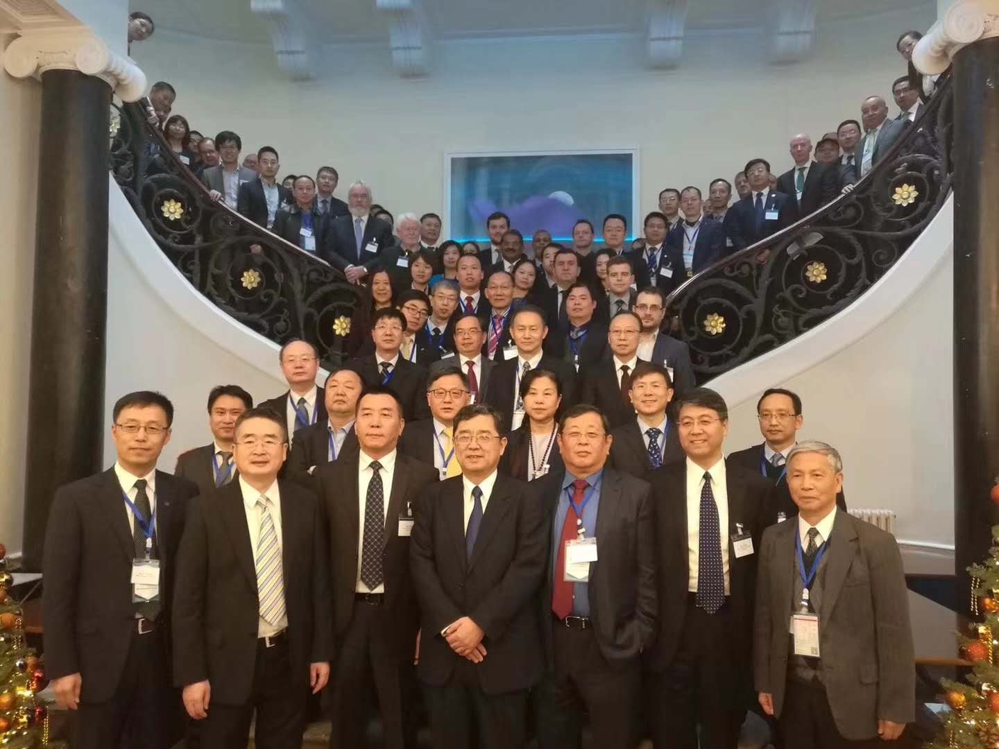 1513127083745912.jpg 論壇全體代表合影.jpg