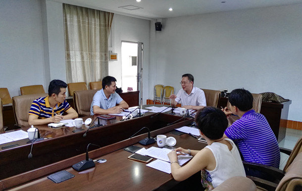 1503669014113444.jpg 座談會(huì)場(chǎng)_副本.jpg